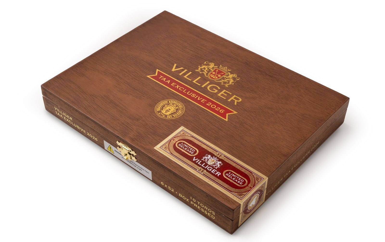 The closed wooden box of the Villiger TAA Exclusive 2026, with gold Villiger lettering and a limited release seal
